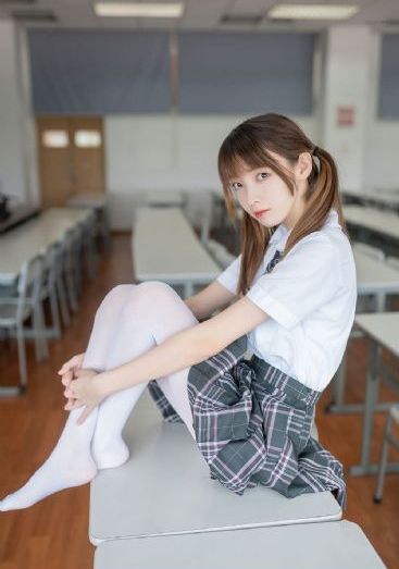 年轻的嫂子2在线_4K神马在线观看