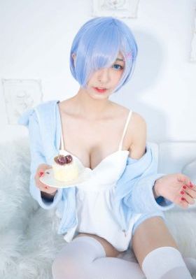 可疑的美容院在线看_剧情片高清免费观看